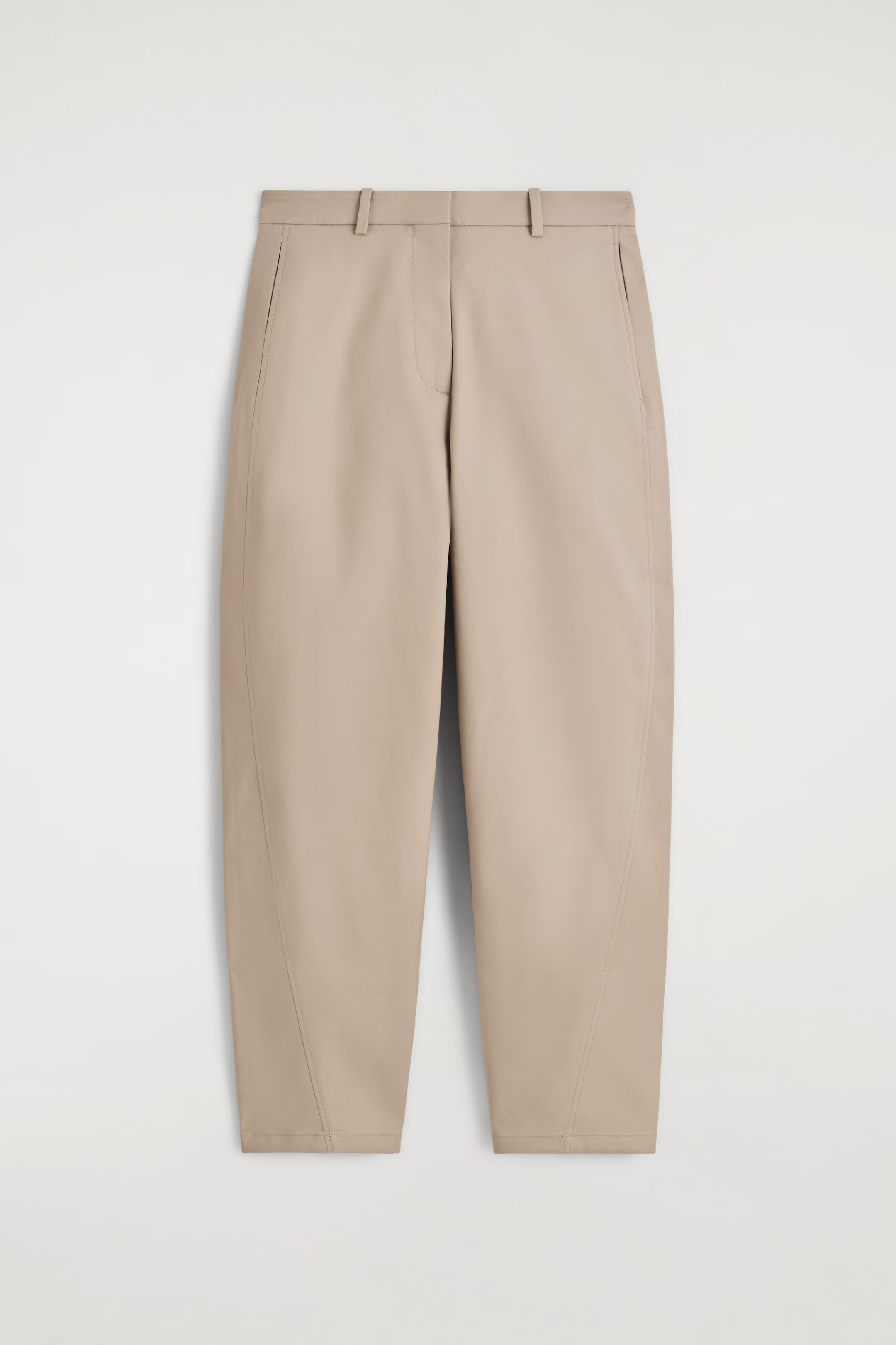 CHINOHOSE AUS BAUMWOLLE MIT BARREL-BEIN - BEIGE | COS DE | COS (EU)