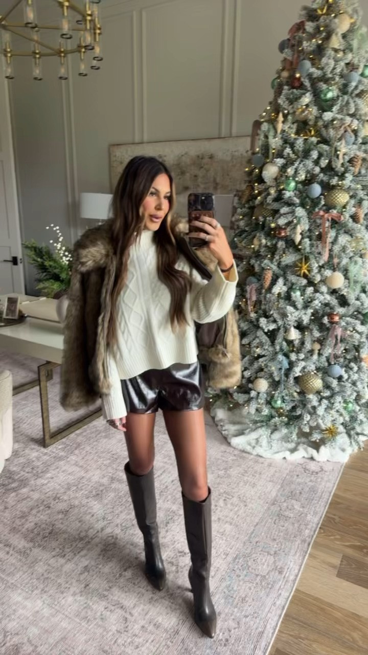 one of my favorite outfits I've worn this season so far! 

Use code CYBERAF to get an additional 15% off everything! wearing a small in everything 🫶🏼 

#LTKSaleAlert#LTKCyberWeek 

 