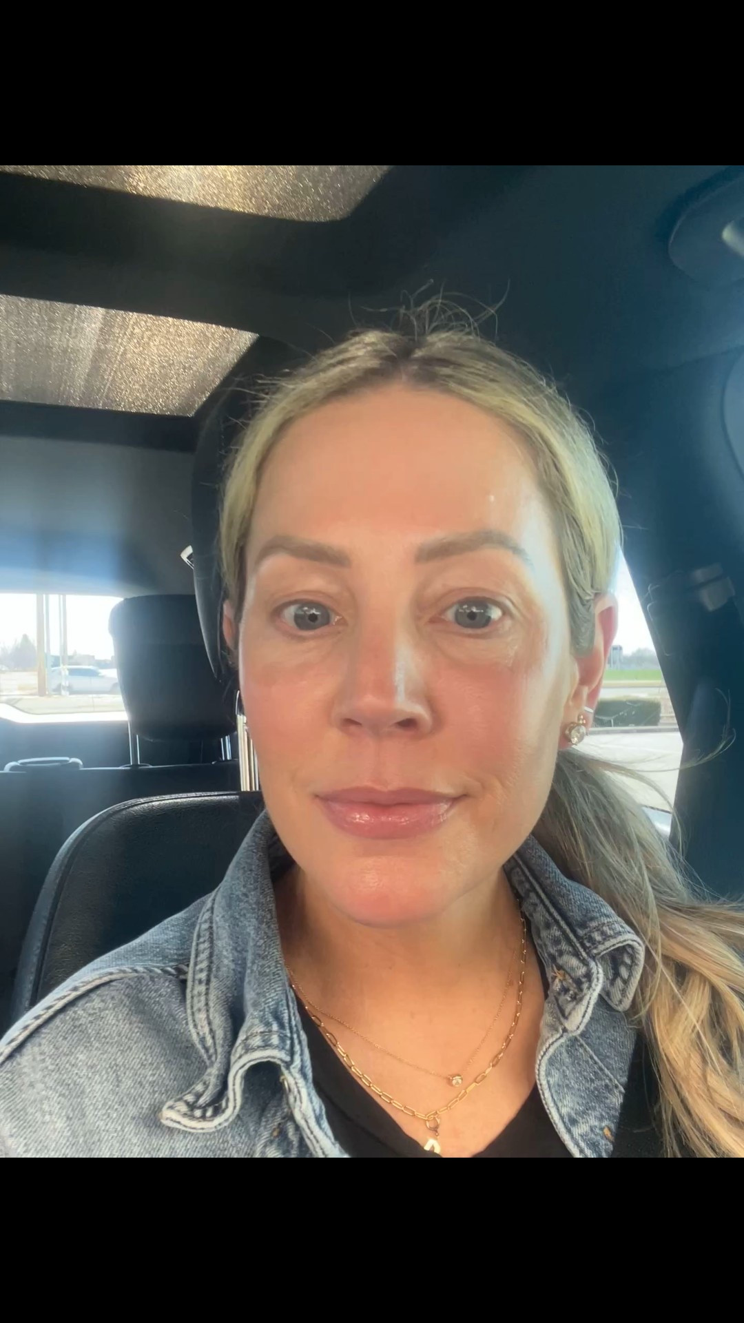 Lux unfiltered face tanning drops
I mixed them in with my regular SPF and that’s all I have on. I mixed in three or four drops and then blended it out with a makeup brush.

Facial self tanner.  Self tanner for face.  Bronzing drops.  Lux unfiltered.  Make up over 40.  Skin care over 40.


#LTKselfcare #LTKgrwm #LTKBeauty