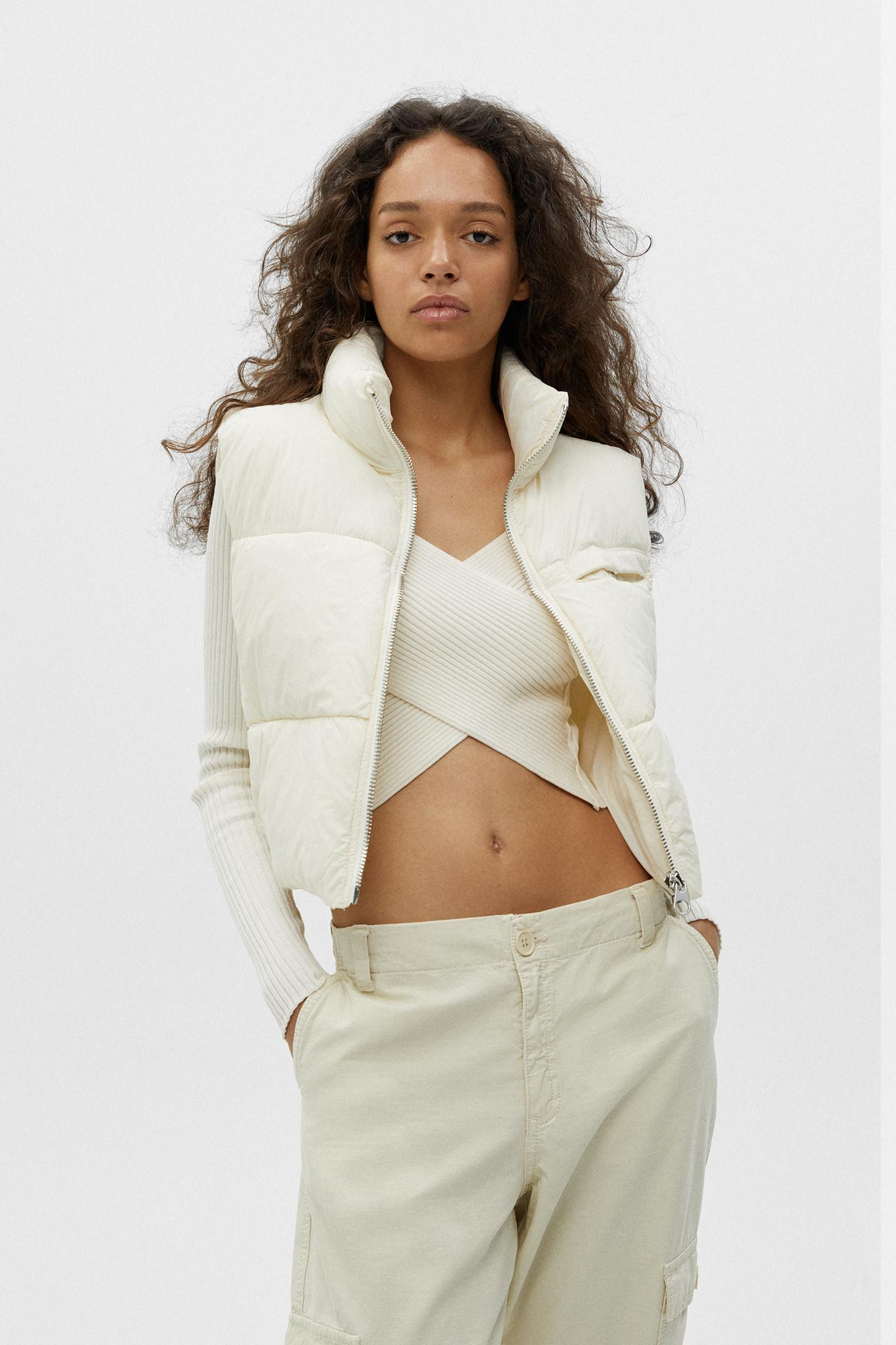 Cropped puffer gilet | PULL and BEAR UK
