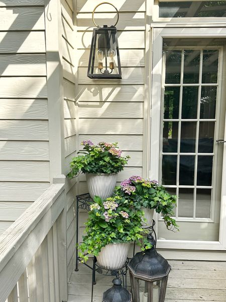 Simple changes like swapping out builder grade lights can make a HUGE difference!  {#ad}  Swipe to see the before of this little corner to see what it looked like, and to see it on at night. What a difference right?  
.
Shop this outdoor sconce by clicking blue link in bio and heading to my LTK or shop directly from my stories. 







#urbanambiance #outdoorlighting #outdoorupgrade #patiorefresh #lightingupgrade #beforeandafterhomeedition #outdoorsconcelighting #patioliving #patiolights #backdeck #backdeckliving #decklife #curbappealmatters 

#LTKhome #LTKU #LTKFind