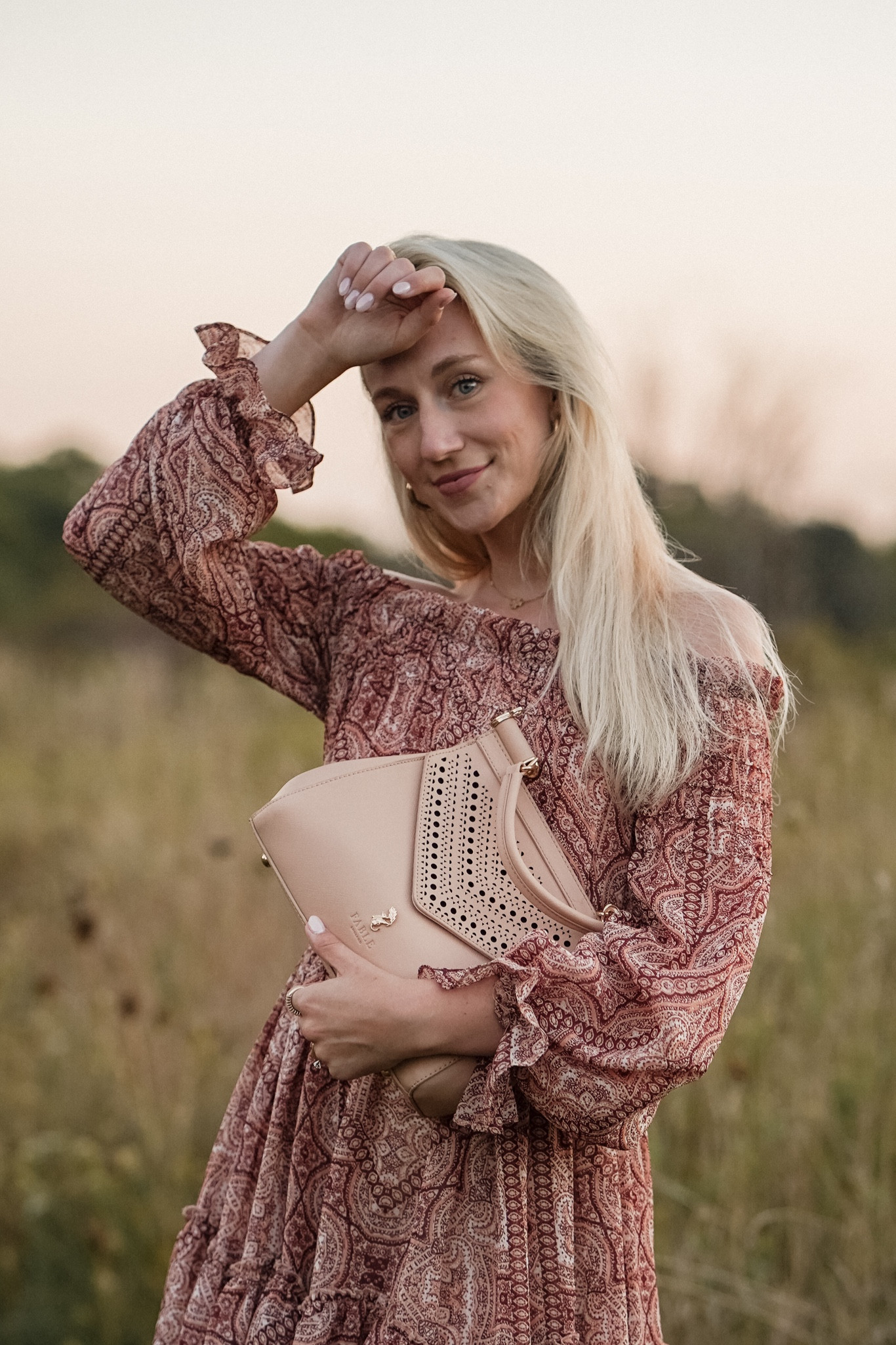 A beautiful addition to my fall wardrobe! Welcome to LTK Fable England! ☁️ This laser cut bag is the perfect size and the most gorgeous style to add some interest to any outfit! 

Purses, purse, bags, fall wardrobe, fall ootd, fall style 

#LTKunder100 #LTKitbag #LTKSeasonal