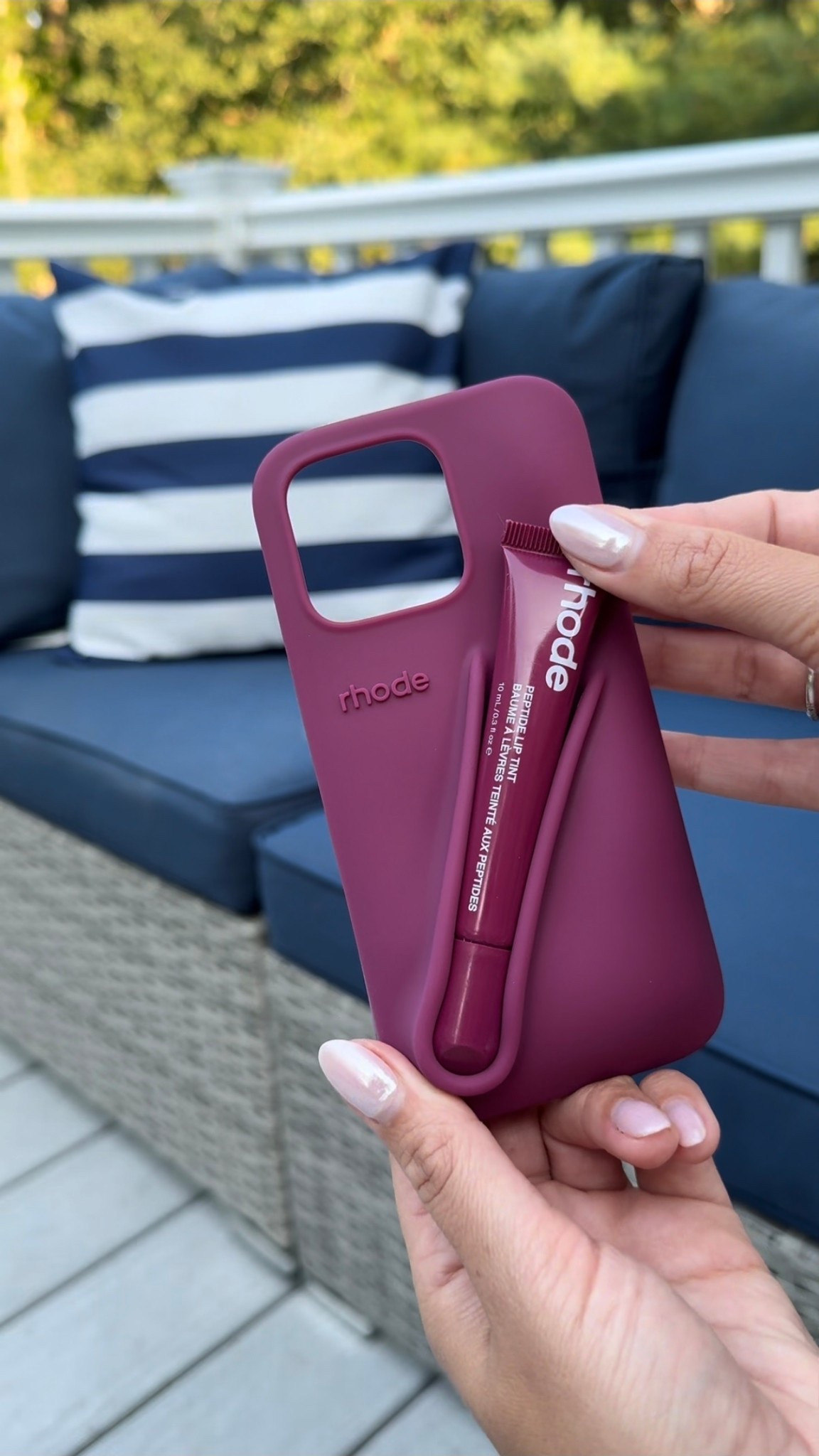 the best phone case in my opinion💄🤷🏼‍♀️

#rhode #lipgloss #phonecase #iphonecase #summer #spring



#LTKselfcare #LTKHome #LTKSeasonal