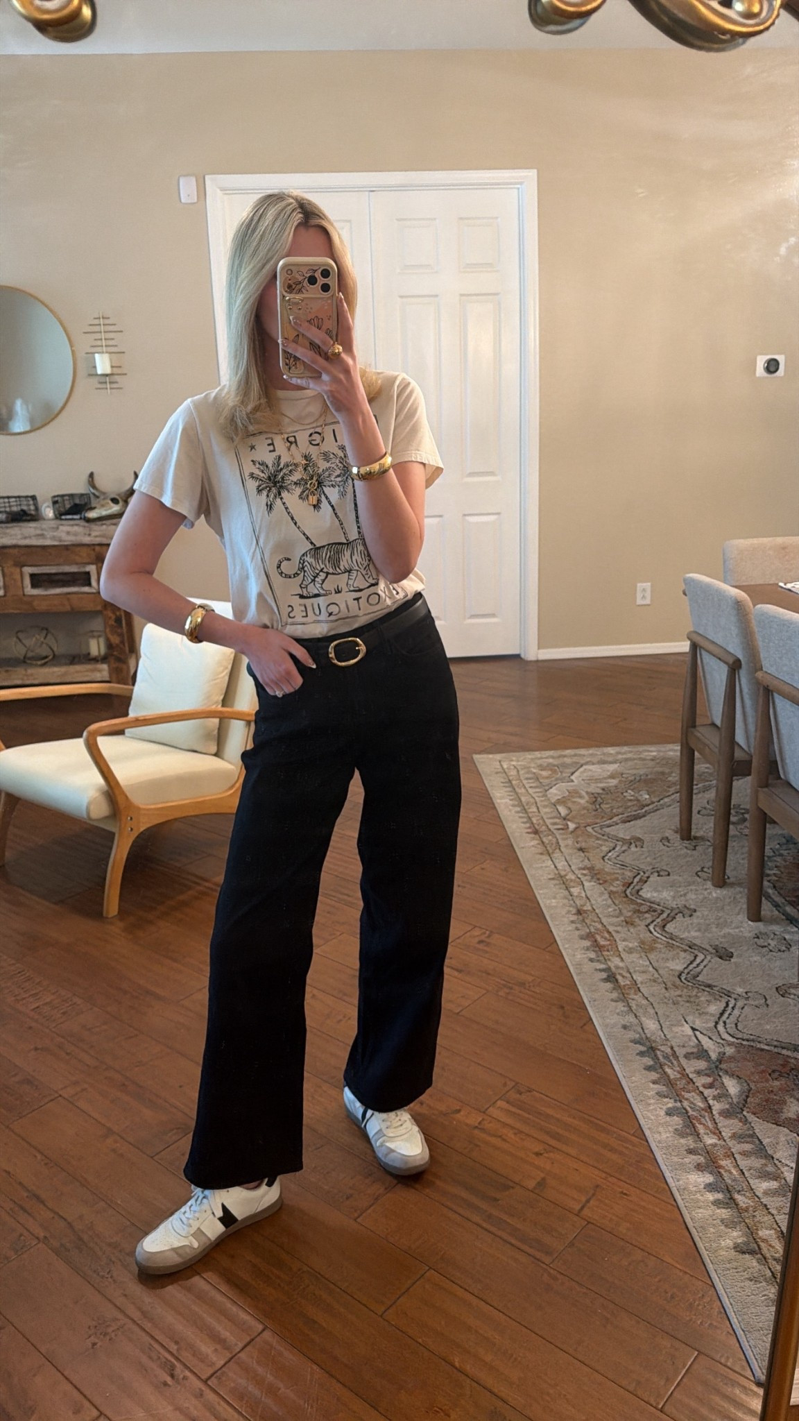 Black and Gold OOTD 🖤💛

#LTKootd #LTKdayinmylife #LTKgrwm