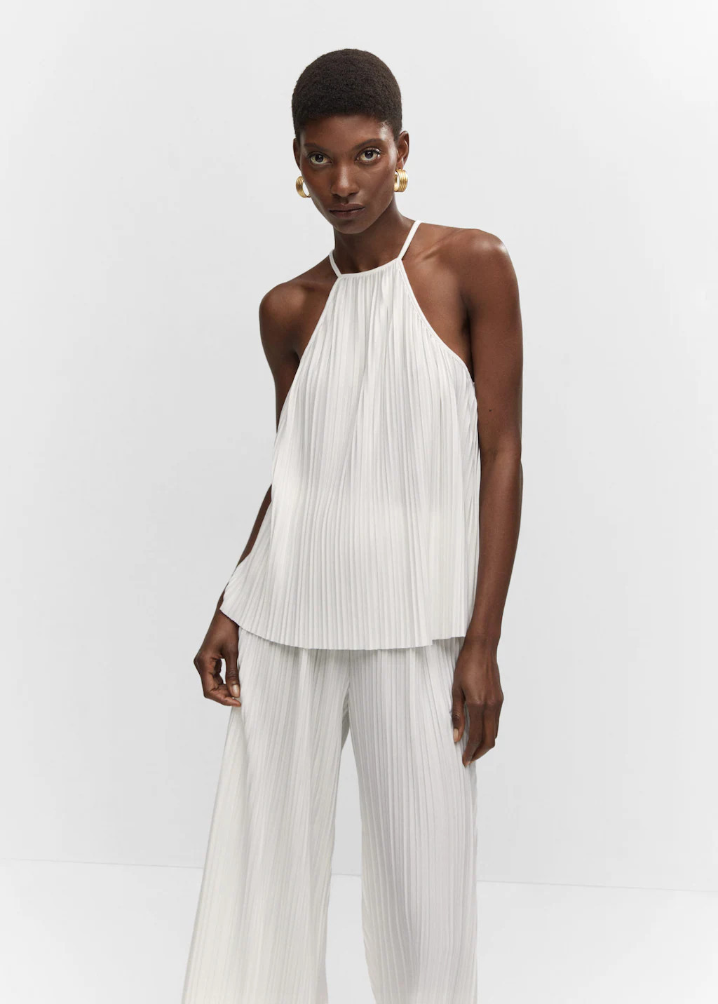 Search: Halter-neck pleated top (1) | Mango USA | MANGO (US)