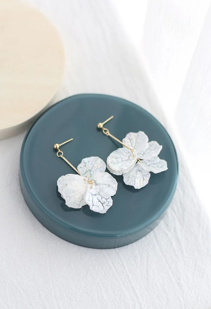 Plastic Shell Drop Earrings | Chicwish