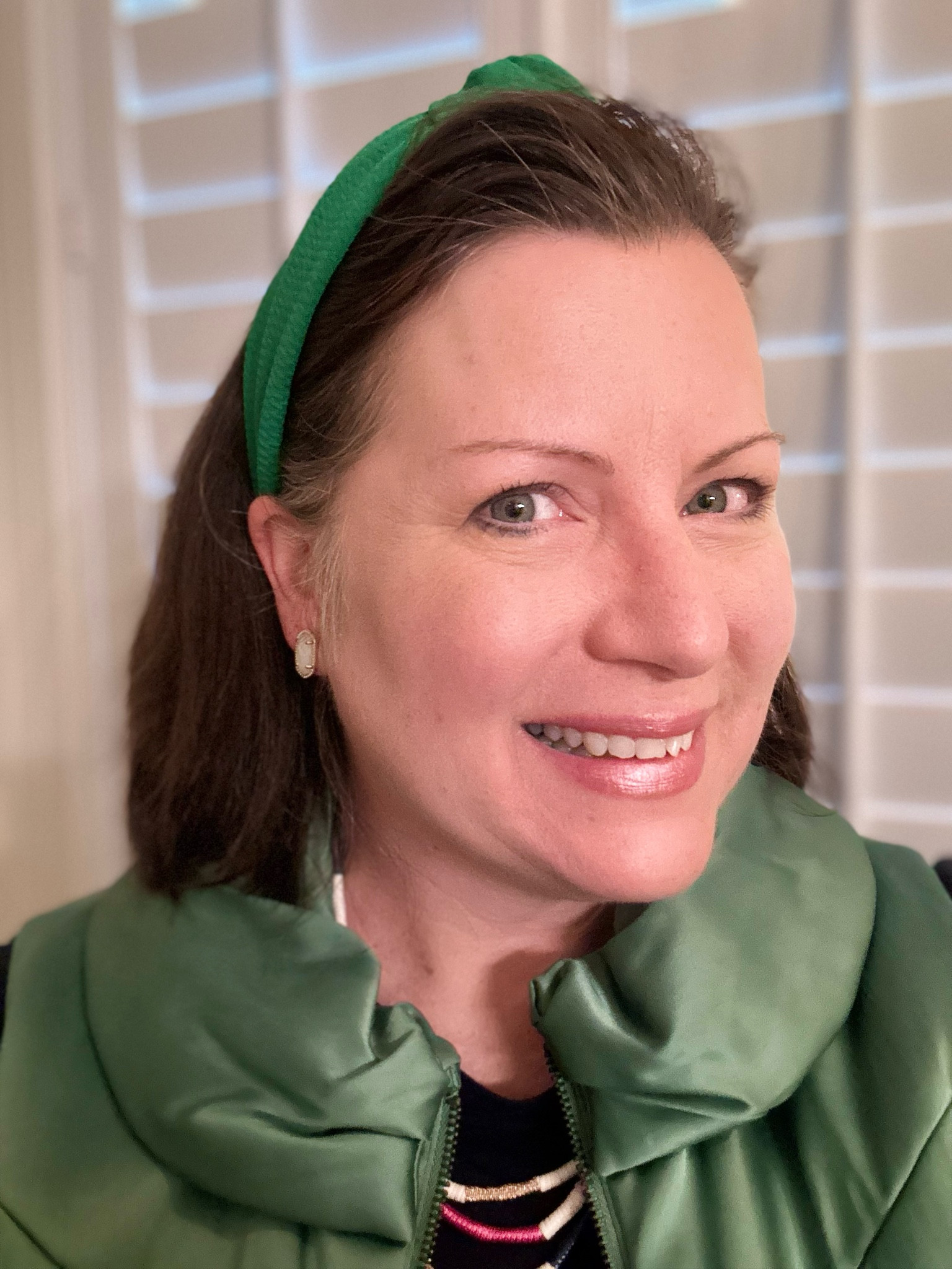I love pairing green with navy blue💚💙 I found these super cute headbands in a set of 3 with green, white, and red. This is the perfect color green for St. Patrick’s Day🍀 Paired it with small Kendra Scott earrings, a blue shirt, and a green vest! #KendraScott #StPatricksDay #loveheadbands

#LTKplussize #LTKover40 #LTKfindsunder50