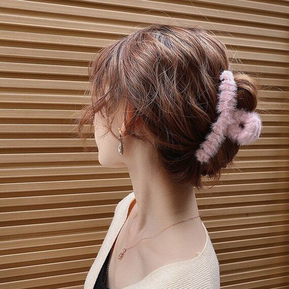 Soft Faux Fur Hair Claw - Fluffy hair claw - fashion hair clip -7 Colours Korean Fur Hair Claw Cl... | Etsy (US)