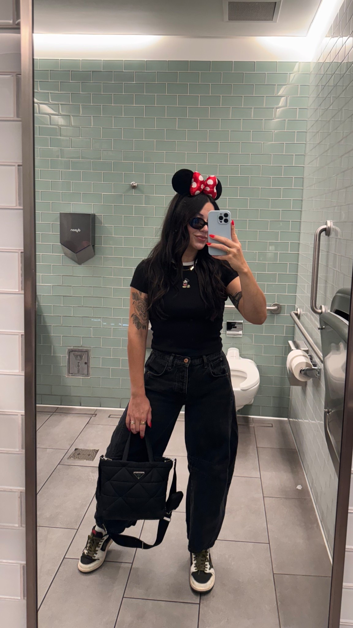 Minnie ears on = instant good mood ✨

Casual, comfy, and ready for a Disney day with the kids — this look is always a favorite.

#LTKStyle #DisneyOOTD #LTKOutfit #ParkStyle #MomStyle #CasualChic #LTKFashion #DisneyMom #EverydayStyle #OOTDInspo
