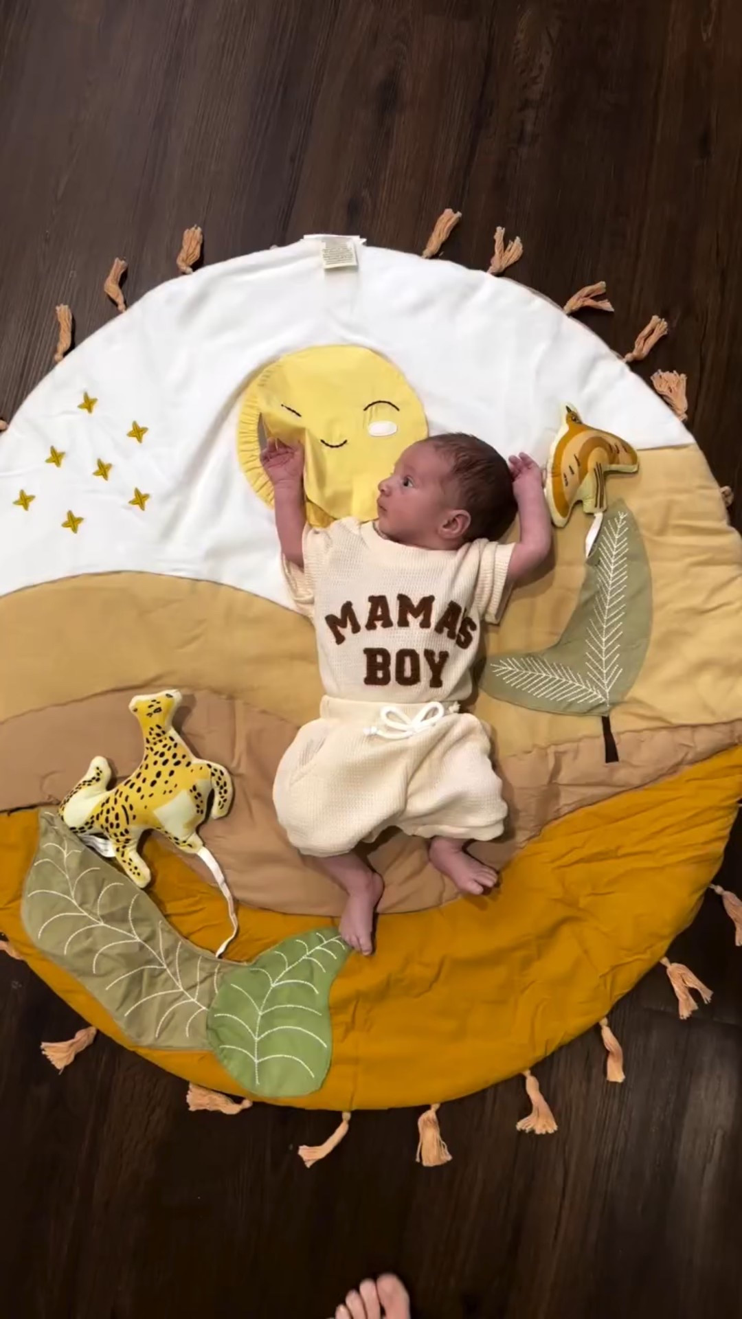 Crane Baby is a premium brand offering beautifully handcrafted nursery textiles and decor designed with both style and functionality in mind. #ad 

@Cranebaby #CraneBaby #CraneBabyPartner Collaborate on Instagram with @Cranebaby & include #CraneBaby #CraneBabyPartner