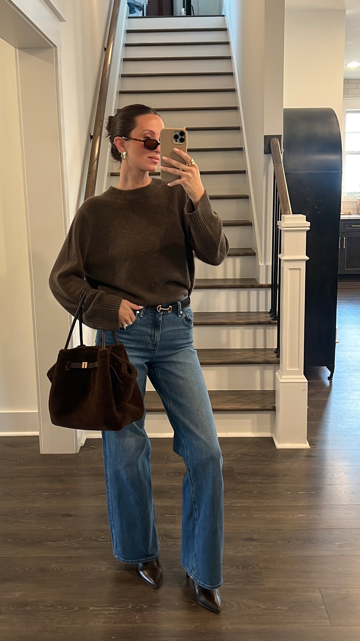 Jeans are a size 32 inseam and 26 waist. They are soooo comfy. Top is a small. Love this look for fall! 

#LTKSeasonal #LTKBeauty #LTKStyleTip