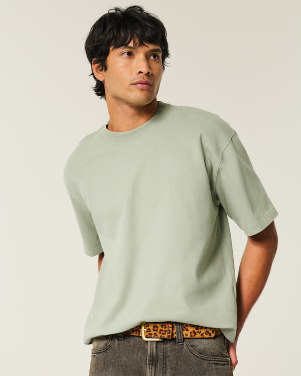 Boxy Heavyweight Crop Crew T-Shirt | Hollister (US)