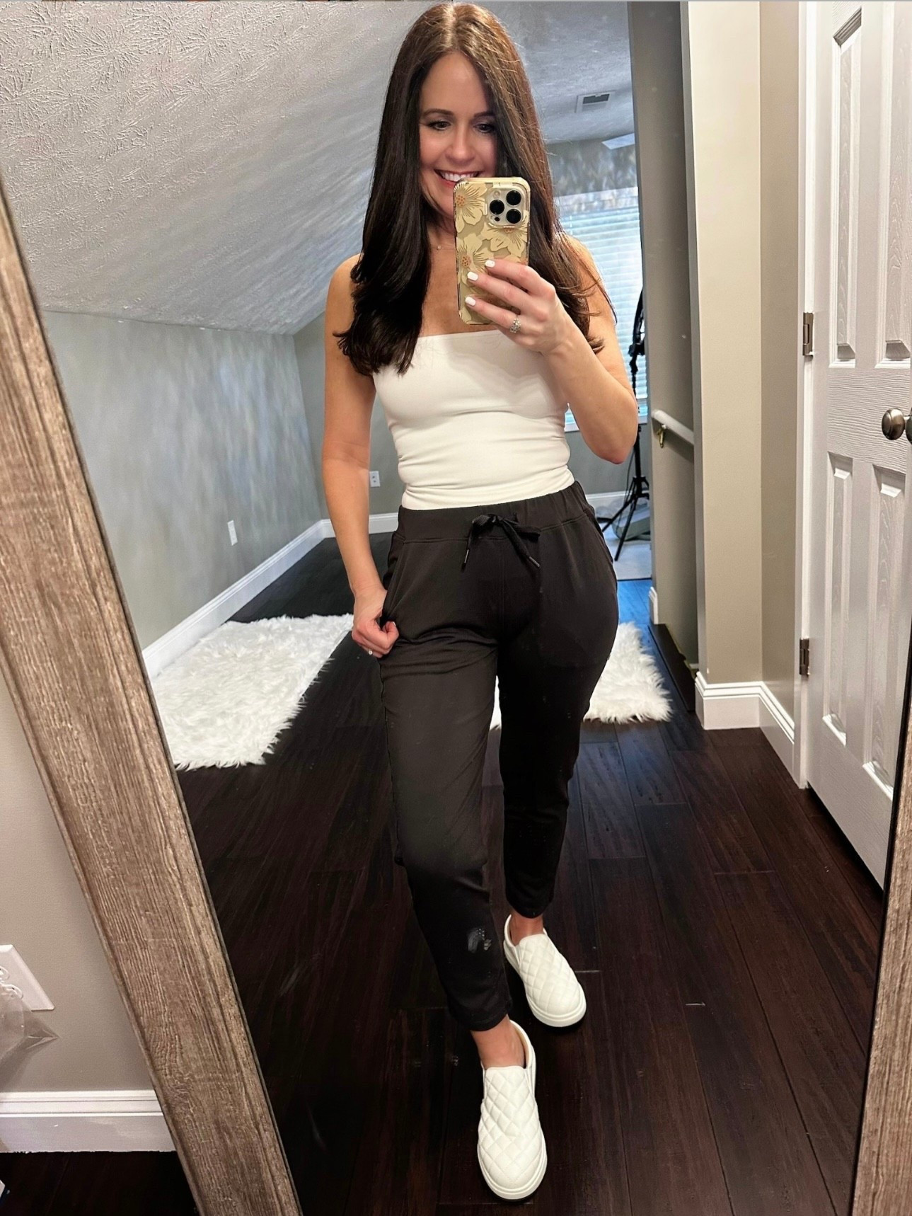 These activewear pants are perfect for my petite girlies!
Elastic waist & pockets, yay 😀 
I’m wearing XS 24 inch inseam.

Activewear, Athleisure, fitness pants, loungewear 

#LTKPetite #LTKActive #LTKU