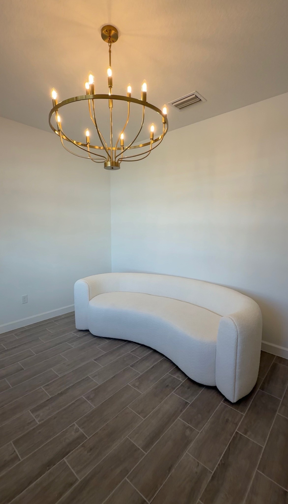 Our entry way room ✨🤍