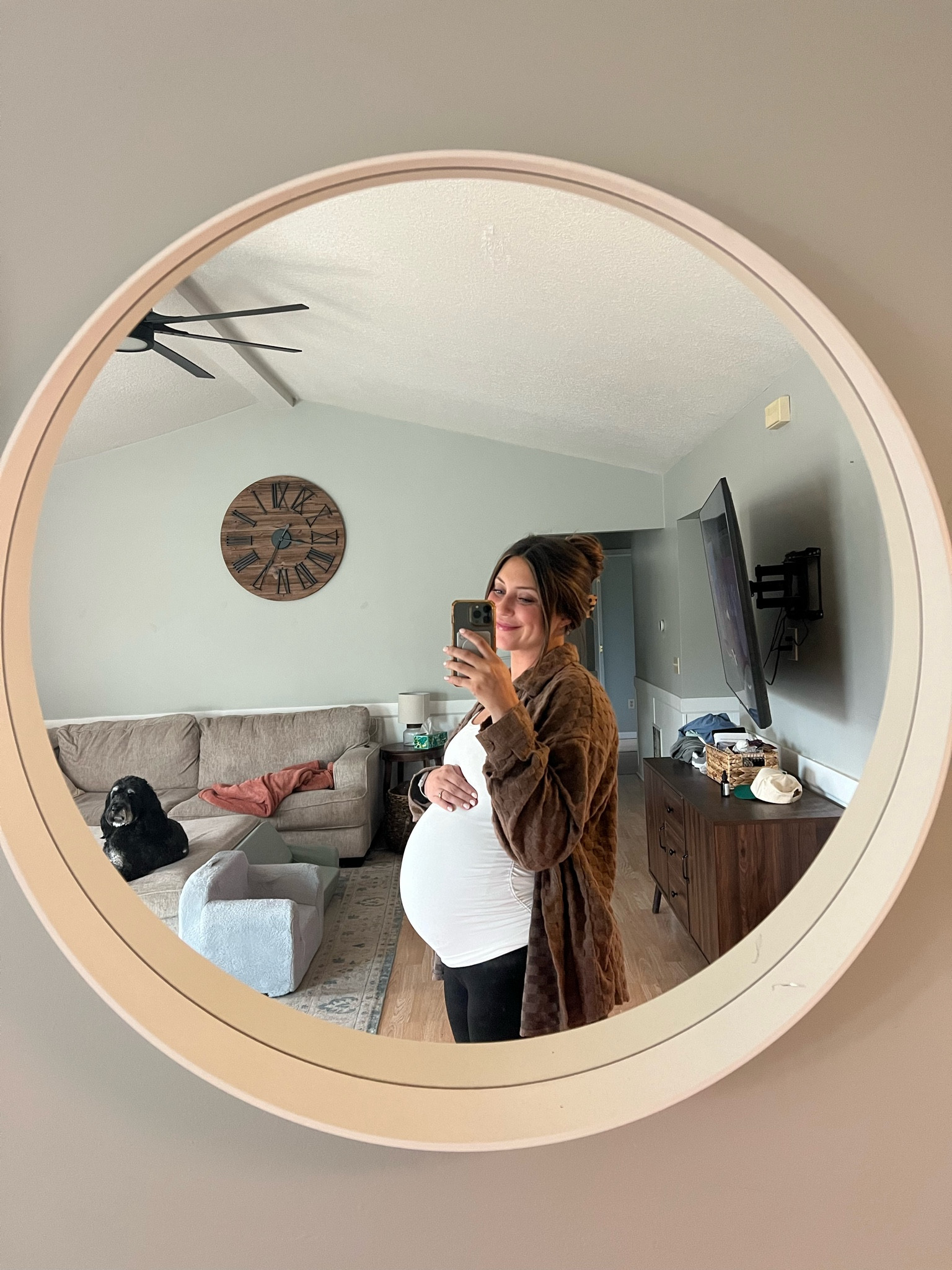 Maternity cozy ootd