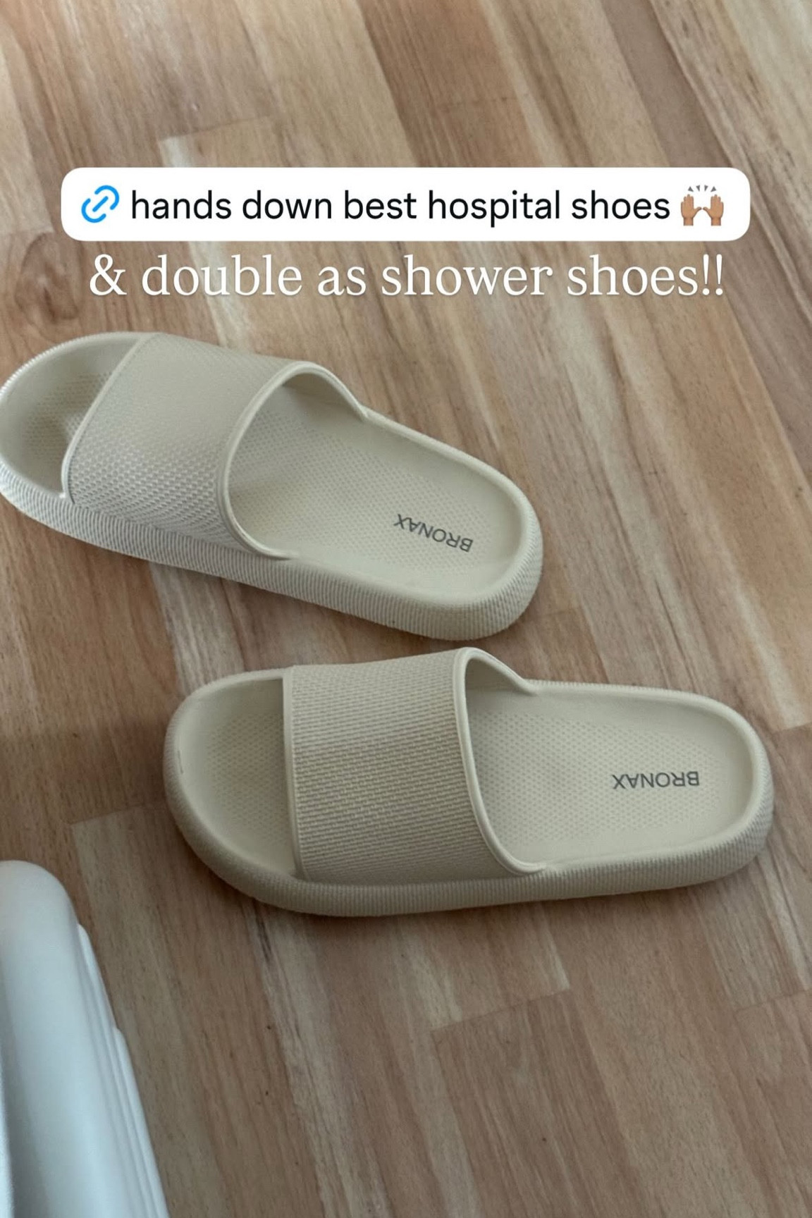 Best hospital shoes & double as shower shoes! #birth #pregnant #hospital 