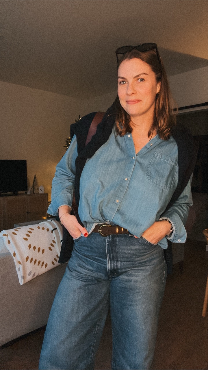 It’s giving @ralphlauren vibes. Just sign me up for the catalog shoot. 

Comment “RL” for links sent straight to your DMs

#midsizefashion #midsizequeens #madewelljeans #madewellfinds #sezanelovers 
@nataliebortondesigns @sezane @madewell