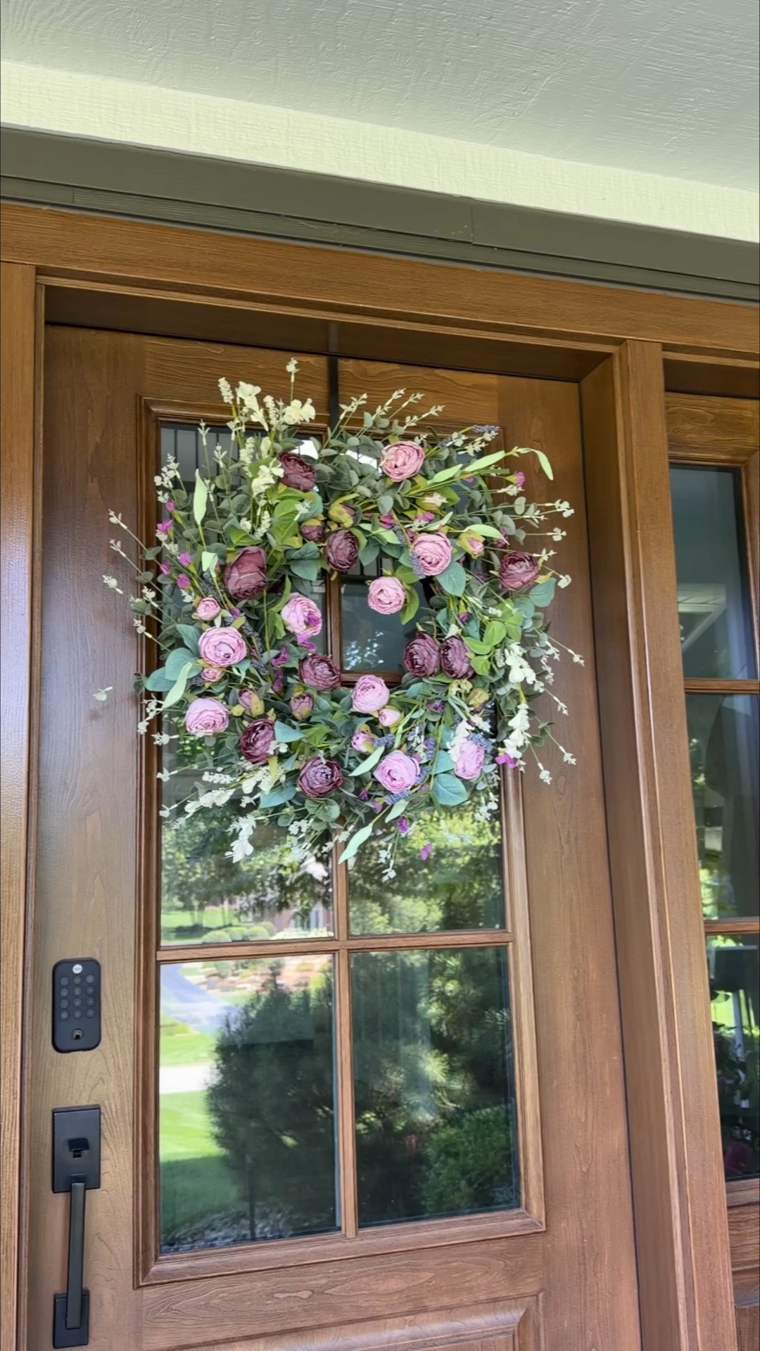 This wreath is STUNNING. Comes in 4 different colors and is the most realistic wreath I’ve ever seen 😍

#LTKHome