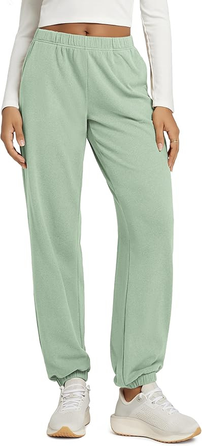 ODODOS Women's Brushed Fleece Jogger Sweatpants – Cozy Warm Adjustable High-Rise Relaxed Lounge... | Amazon (US)