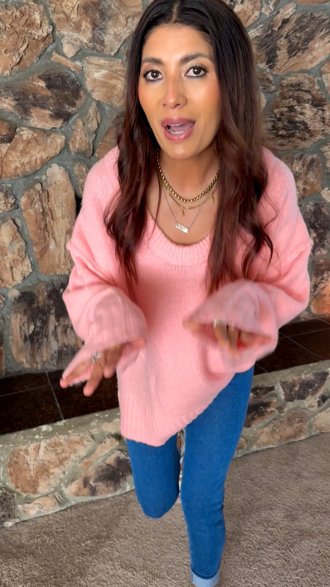 Coziest oversized sweater kind of day 🤍 I love how easy it is to style with any bottom. Today’s combo: denim leggings, boots, tote bag, sunnies & simple jewelry — effortless chic + mom style done right. Tap to shop the full look 🤍🛍️
Top size XS
Bottom size. XS
Shoe size 8

oversized sweater, fall outfit, winter outfit, chic mom style, casual chic outfit, cozy sweater, everyday style, denim leggings outfit, easy outfits for moms, comfy chic look, neutral outfit, wardrobe staples, fall fashion finds, LTK fashion, effortless style, daily outfit inspo

#LTKootd #LTKgrwm #LTKmomlife