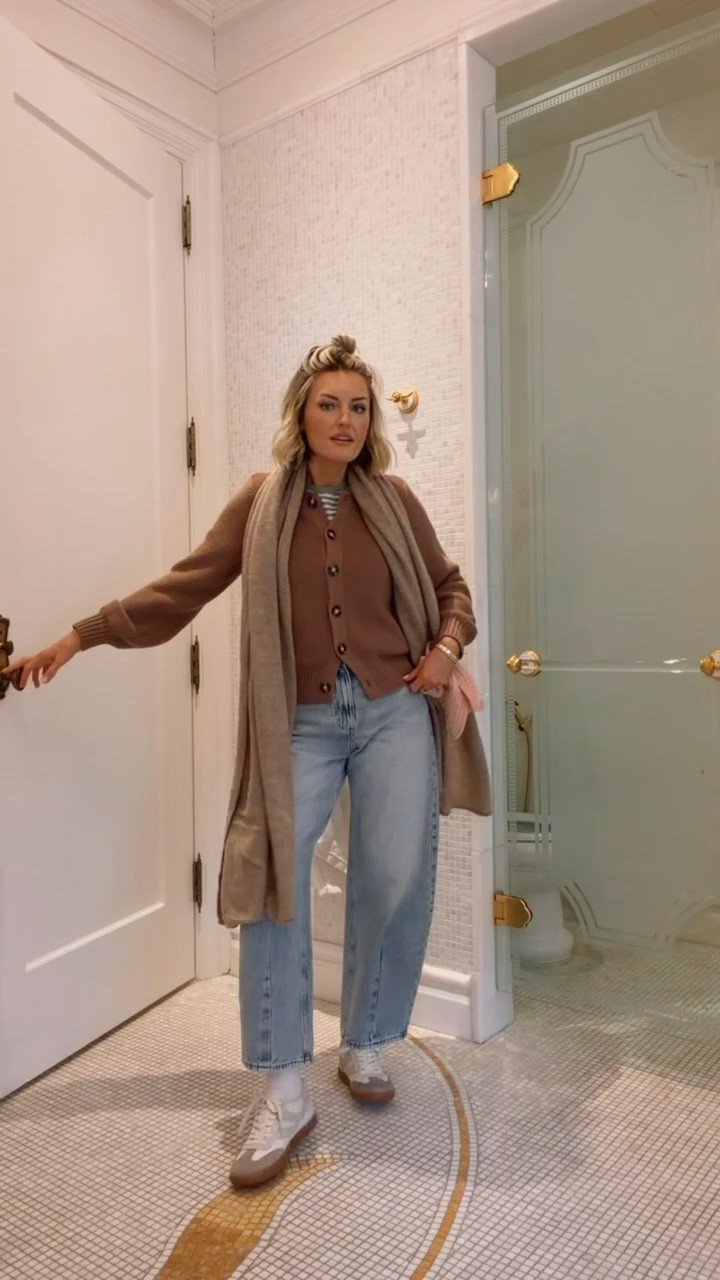 My outfit for walking around NYC today! I just wanted to be comfortable because we are taking the kids to some fun stores! These jeans are currently on sale today! 👏🏼 Wearing S in cardigan & 4 in jeans!

Loverly Grey, cardigan, New York outfits, barrel jeans, sneakers, winter outfits, cashmere wrap

#LTKSeasonal #LTKSaleAlert #LTKmomlife