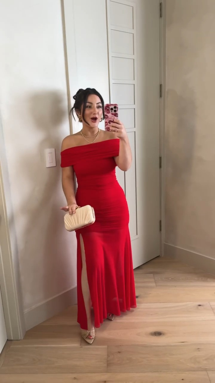 Petite friendly wedding guest or event dress! 

I'm wearing a size small 

(5'0" 140lbs) Petite friendly

#LTKSaleAlert #LTKPetite #LTKWedding