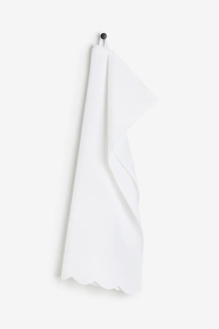 Scalloped-edge Hand Towel | H&M (US + CA)