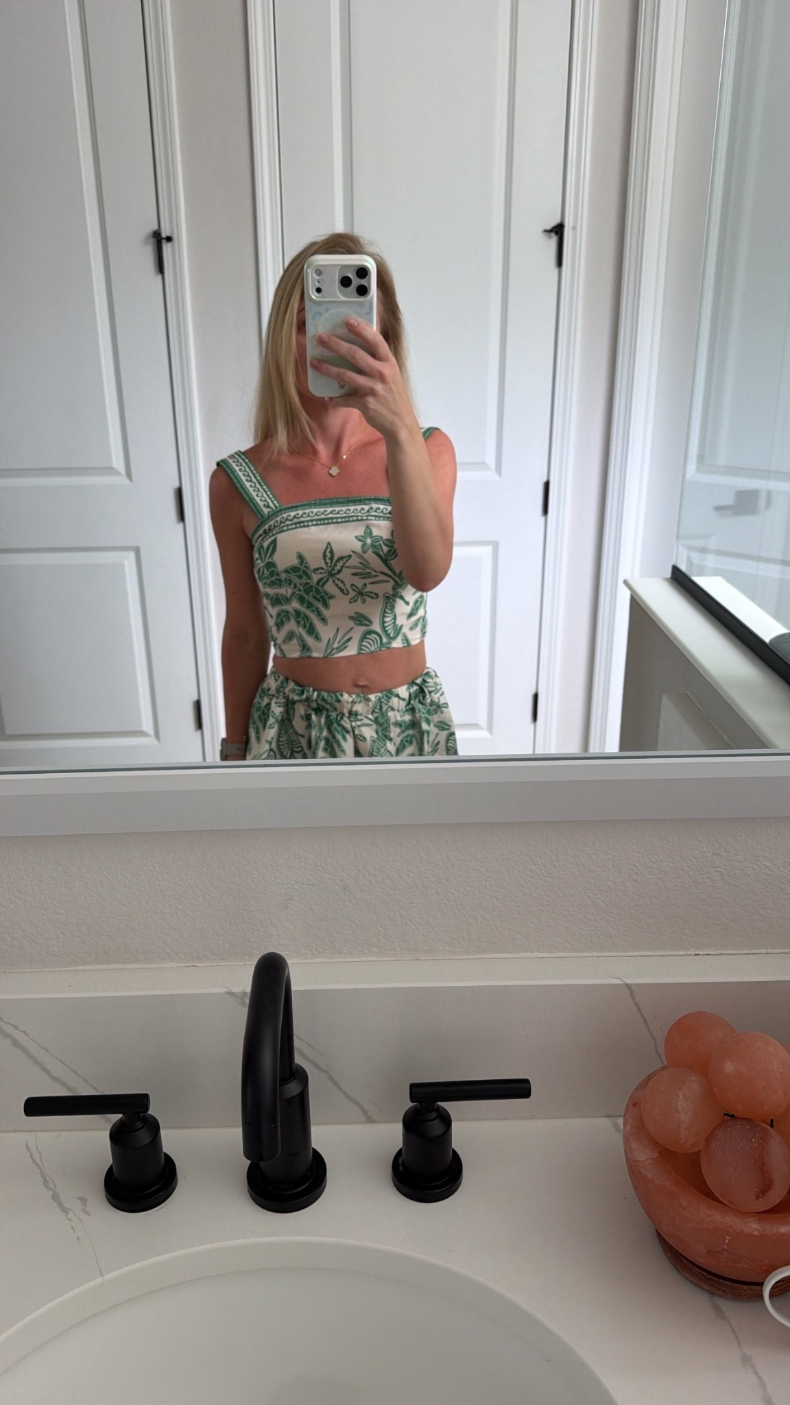 Perfect summer outfits 

#LTKootd #LTKPetite #LTKSeasonal