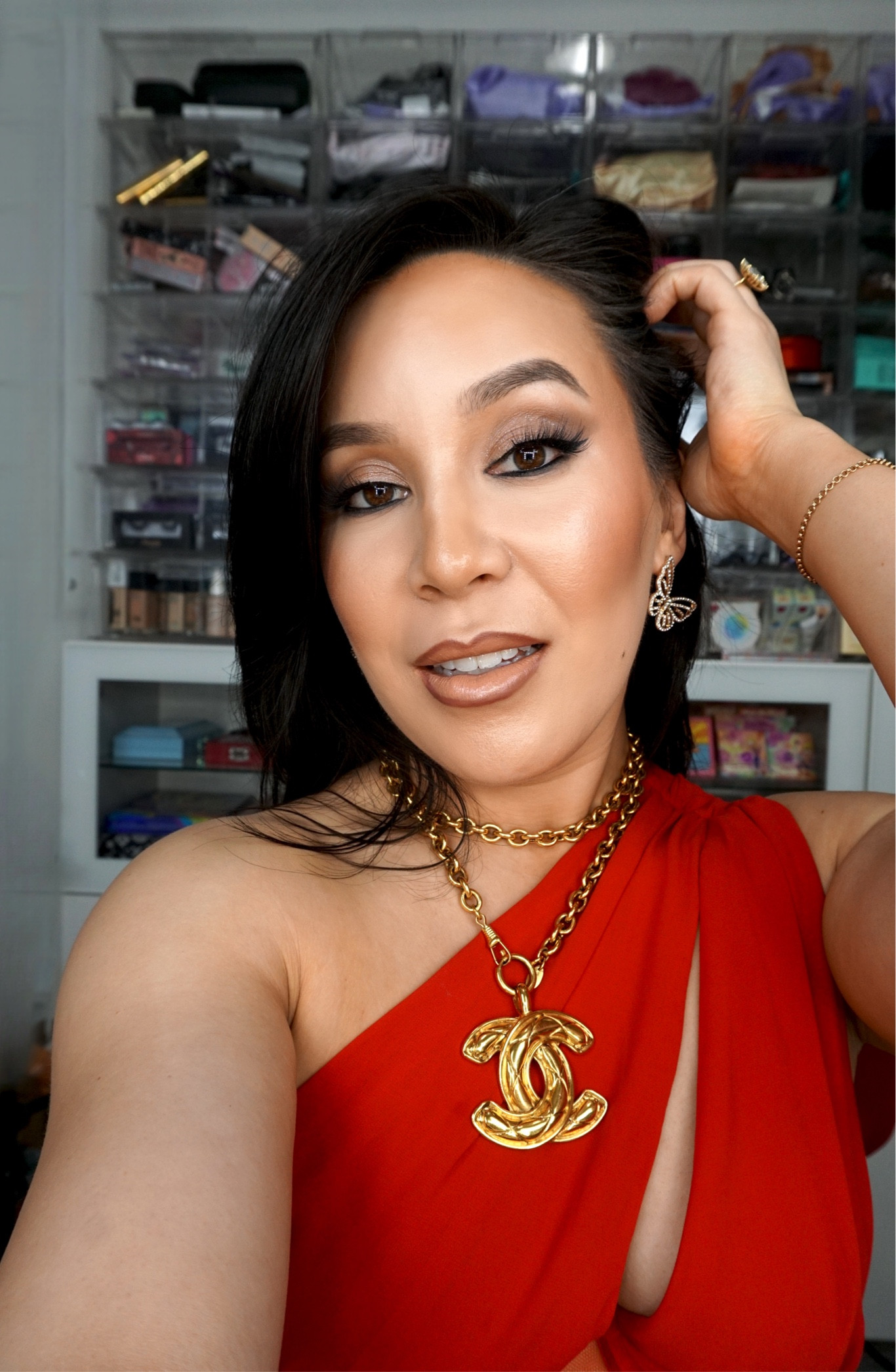 Smokey Eye Makeup 

Products Used:
FACE
✔️ Urban Decay Hydromaniac Dewy Foundation: shades 20 + 30
✔️ It Cosmetics Bye Bye Undereye Concealer: shade 11

EYE MAKEUP
✔️ Urban Decay 24/7 Eyeshadow: shades TEASE + VIRGIN + BLACKOUT
✔️ Urban Decay Moondust: shade SPACE COWBOY
✔️ Urban Decay Inks Liquid Eyeliner: shade ZERO (black)
✔️ Urban Decay 24/7 Waterline Eyeliner: shade LEGEND (black)

LIPS
✔️ Urban Decay Lip Liner: shade LIAR
✔️ Urban Decay Lipstick: shade OATMILK

#LTKBeauty #LTKFindsUnder50