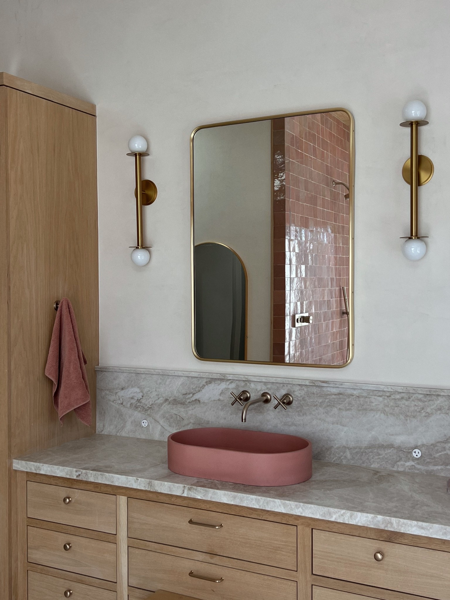 Londons bathroom links 

#LTKHome