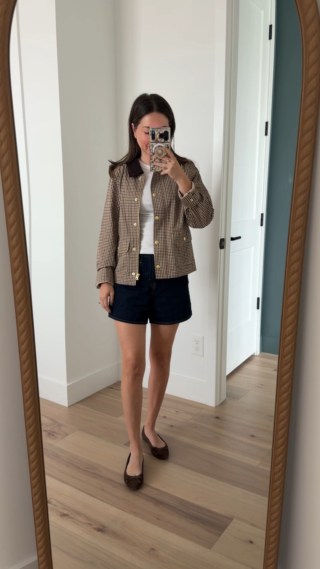 The perfect plaid jacket combo I have the shorter versions but it now comes in a longer option too (petite available) wearing xs

#LTKootd #LTKgrwm