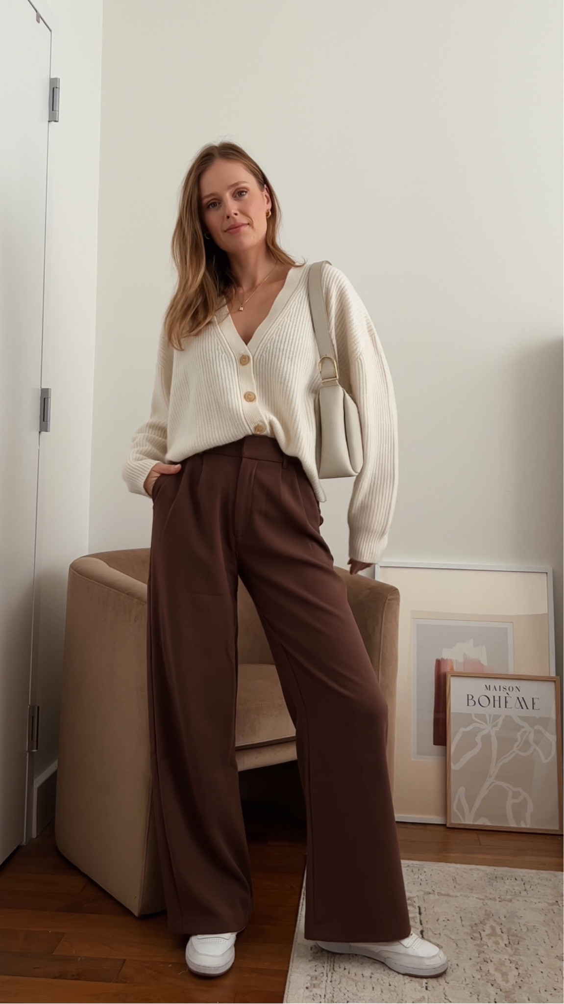 Jenni Kayne cropped cardigan (get 25% off using my code CHARLOTTEBRIDGEMAN25) 

#LTKSeasonal #LTKsalealert