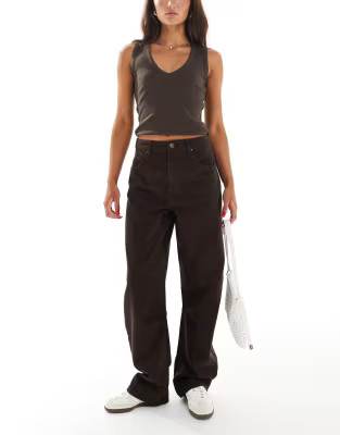 New Look long barrel jean in brown | ASOS (Global)