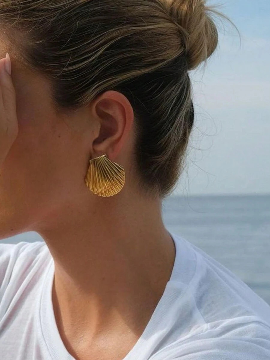 1pair Stainless Steel 18K Gold Plated Fashion Seashell Earrings For Beach Vacation | SHEIN