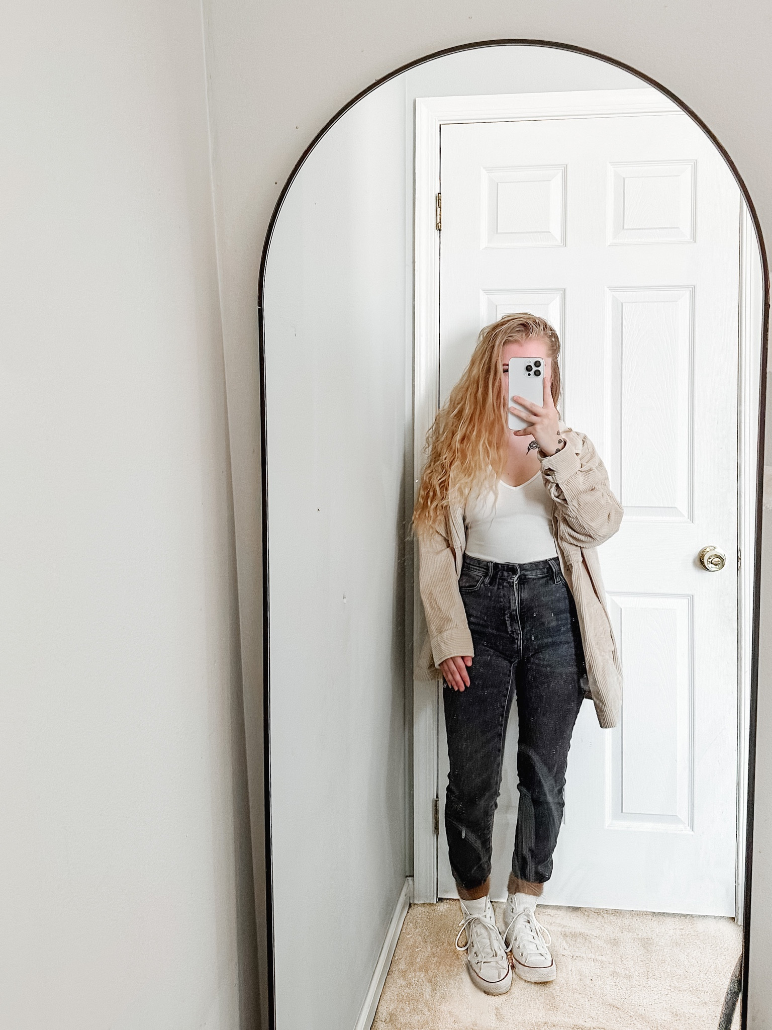 fall/winter shacket + mom jeans styled ☁️ wearing size 0 jeans, small shacket, small bodysuit, and 6.5 sneakers (4’10” and 115lbs)

#LTKSeasonal #LTKunder50 #LTKstyletip