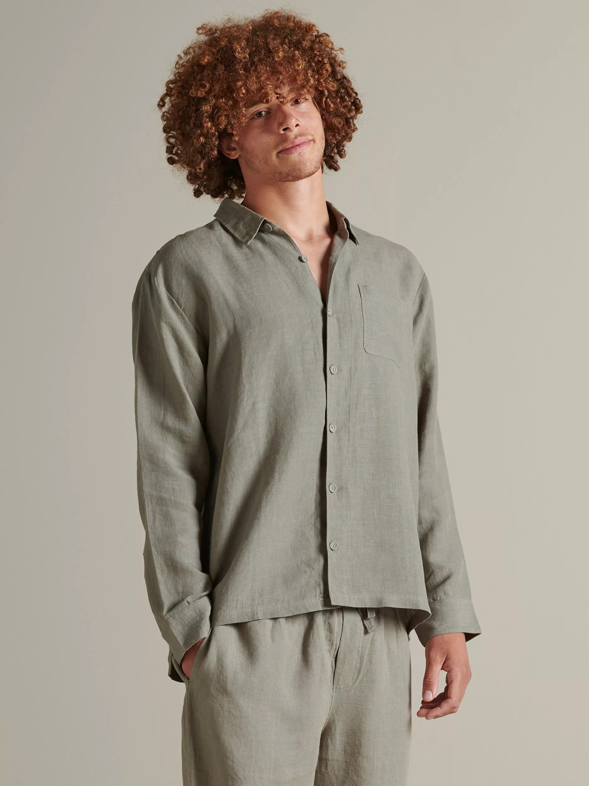 Bedfolk 100% Linen Men's Lounge Shirt | John Lewis (UK)