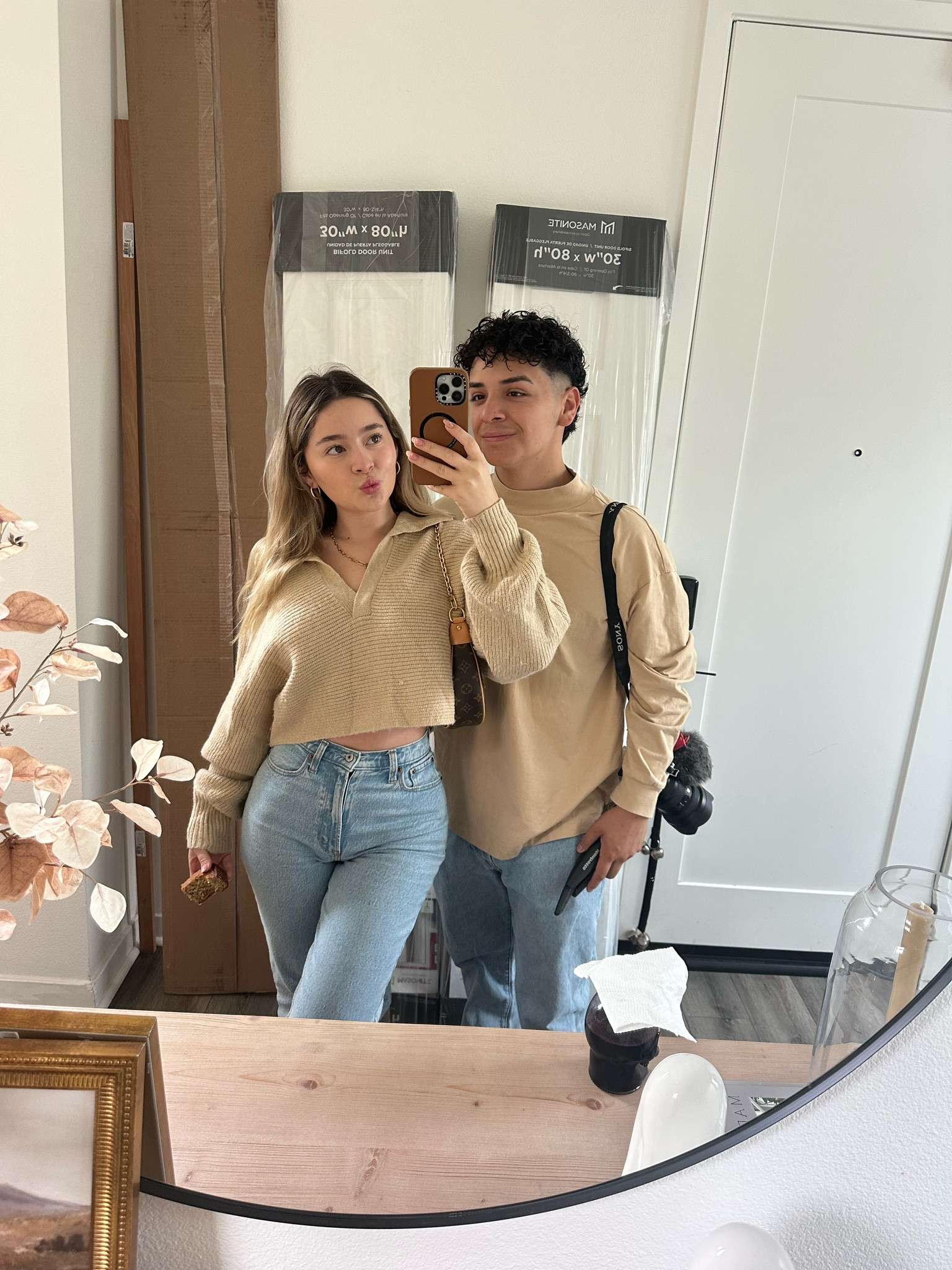 Pumpkin carving + baking pumpkin bread today 🍁