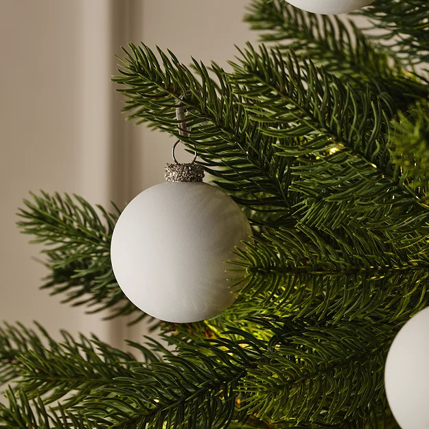 White Matte Bauble – 5.5cm | The White Company UK & ROW