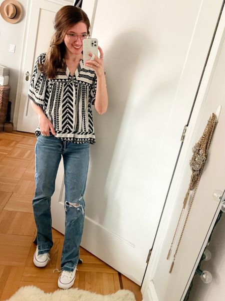 Top: TTS, I sized up 1 because that was the smallest size they had and I really wanted this top and it fits good!
Jeans: TTS, wearing the regular length 
Sneakers: TTS

#LTKfindsunder50 #LTKsalealert #LTKstyletip