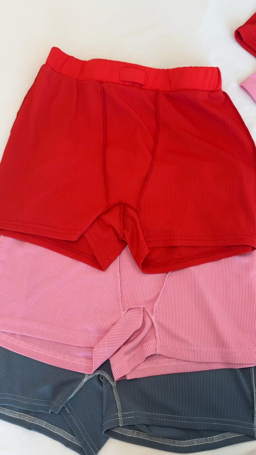 Amazon finds under $20 that are actually cuteee 🤍
This set comes in 10+ colors, shorts + leggings versions, and it’s one of those easy throw-on outfits for summer travel days, girls trips, errands, lounging, or airport fits. The material is super soft and snatches you in without feeling too tight ✨

🤎 Wearing a size medium

#LTKootd #LTKgrwm #LTKPetite