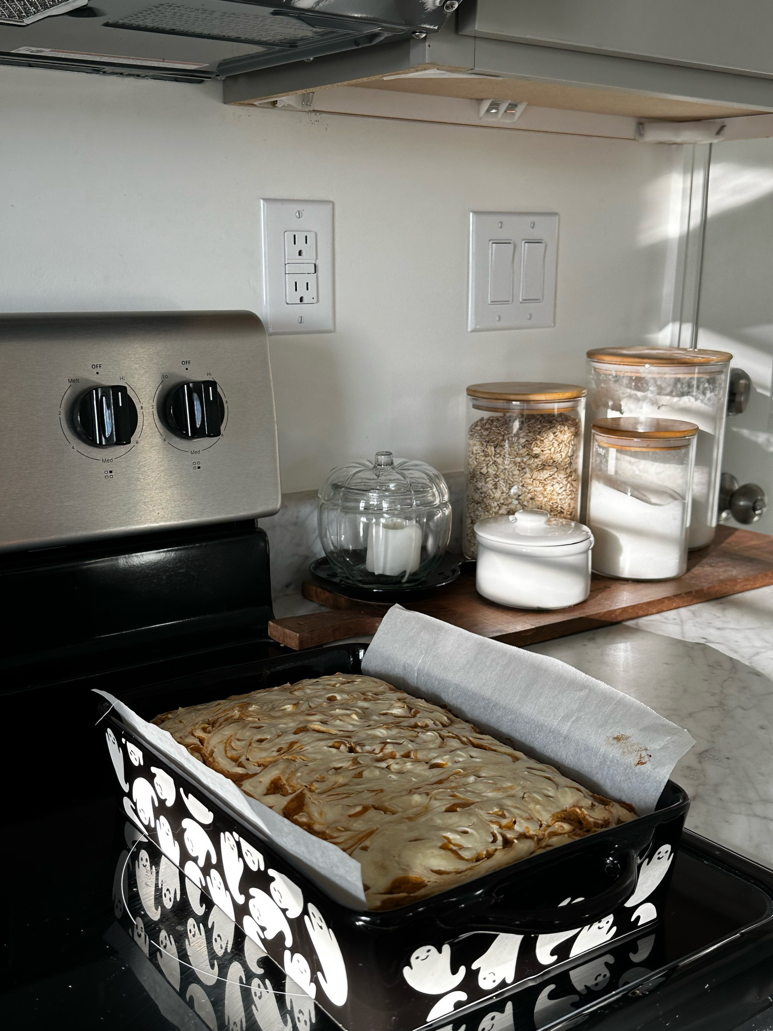 Fall baking 🫶🏻🫶🏻 

#LTKSeasonal #LTKHome #LTKGiftGuide
