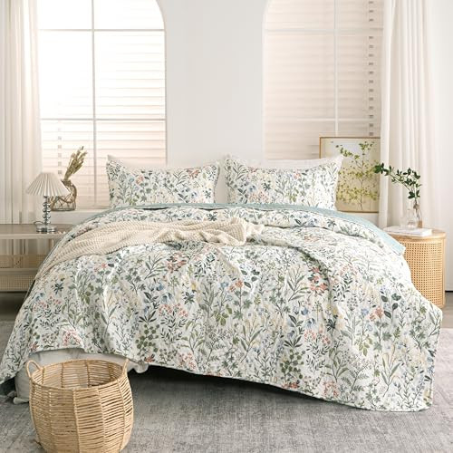 TISPLR Floral Quilt Twin Set 2 Pieces Soft Microfiber Lightweight Bedspread Twin Quilt Bedding Set Garden Style Green Red Botanical Flowers Quilt Set for All Seasons 1 Quilt and 1 Pillow Sham | Amazon (US)