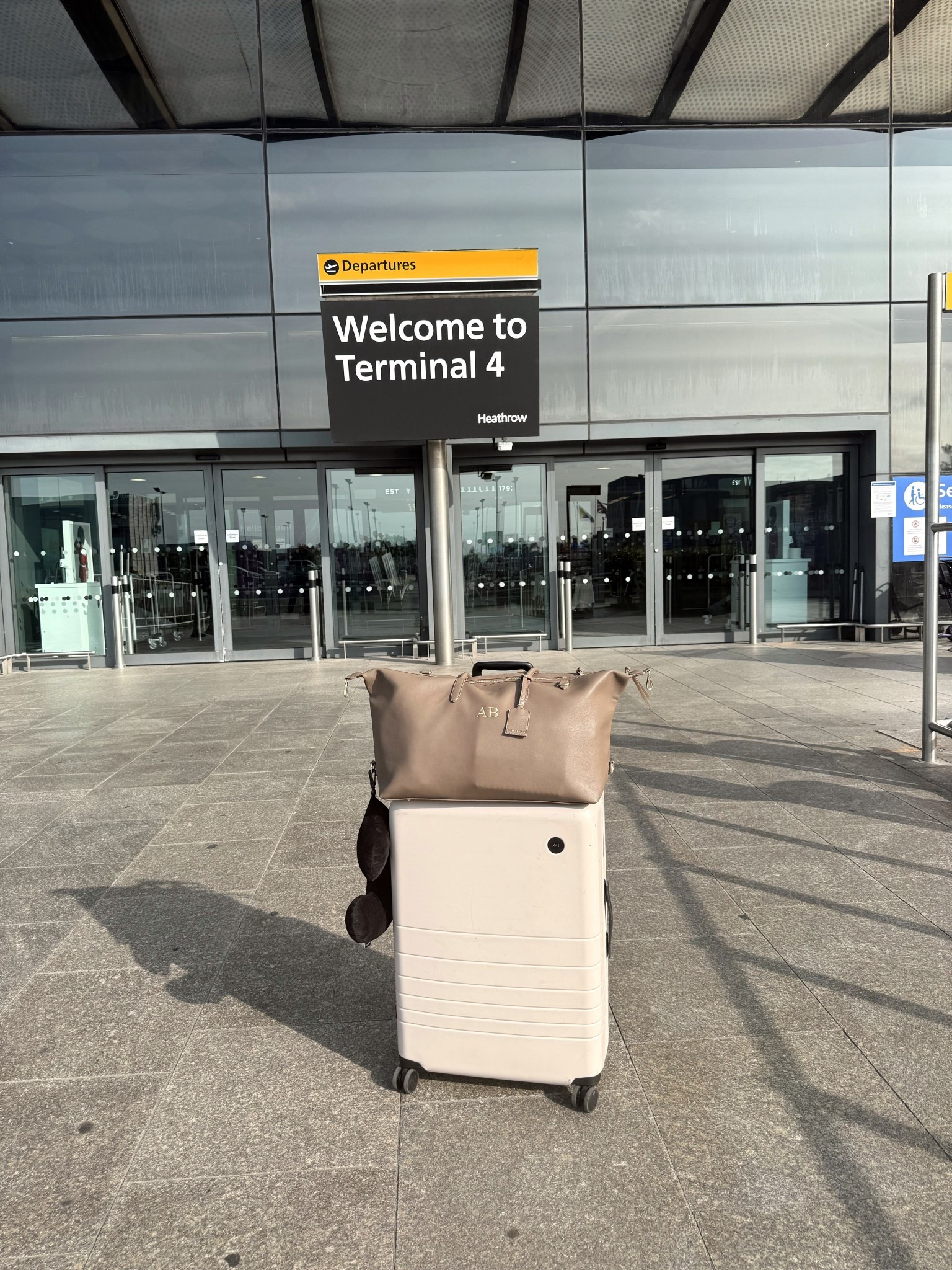 Airport ready ✈️

#LTKbag #LTKeurope #LTKtravel