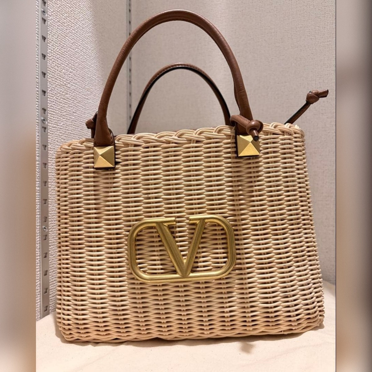 Valentino Garavani VLogo Wicker Basket Bag Straw Leather Handbag Beige Brown | eBay | eBay US