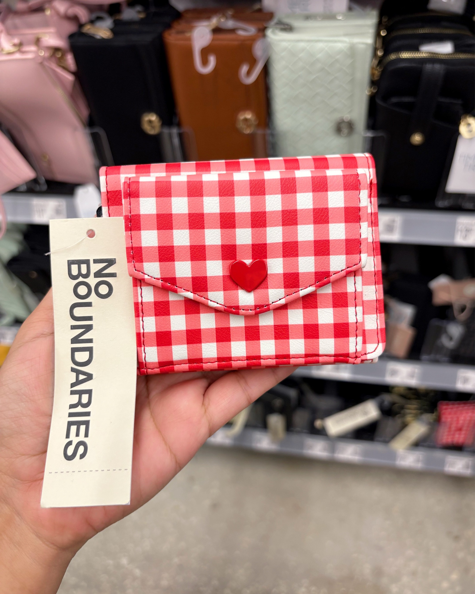 No Boundaries Wallets at Walmart 

#gingham #wallet #wallets #walmart #walmartstyle #walmartfashion

#LTKStyleTip #LTKItBag #LTKGiftGuide