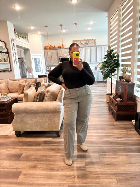 Top - Size medium 
Cargo pants- size large - should have done a medium 
 
Walmart - walmart finds - walmart style - cargo pants - cargo - fall outfits - walmart new arrivals - new arrivals - turtleneck - everyday outfit - simple outfit - casual outfit - casual look - workwear - casual work outfit - 


Follow my shop @styledbylynnai on the @shop.LTK app to shop this post and get my exclusive app-only content!

#liketkit 
@shop.ltk
https://liketk.it/4jVAl

Follow my shop @styledbylynnai on the @shop.LTK app to shop this post and get my exclusive app-only content!

#liketkit 
@shop.ltk
https://liketk.it/4k023

Follow my shop @styledbylynnai on the @shop.LTK app to shop this post and get my exclusive app-only content!

#liketkit 
@shop.ltk
https://liketk.it/4k31t

#LTKmidsize #LTKstyletip #LTKfindsunder50