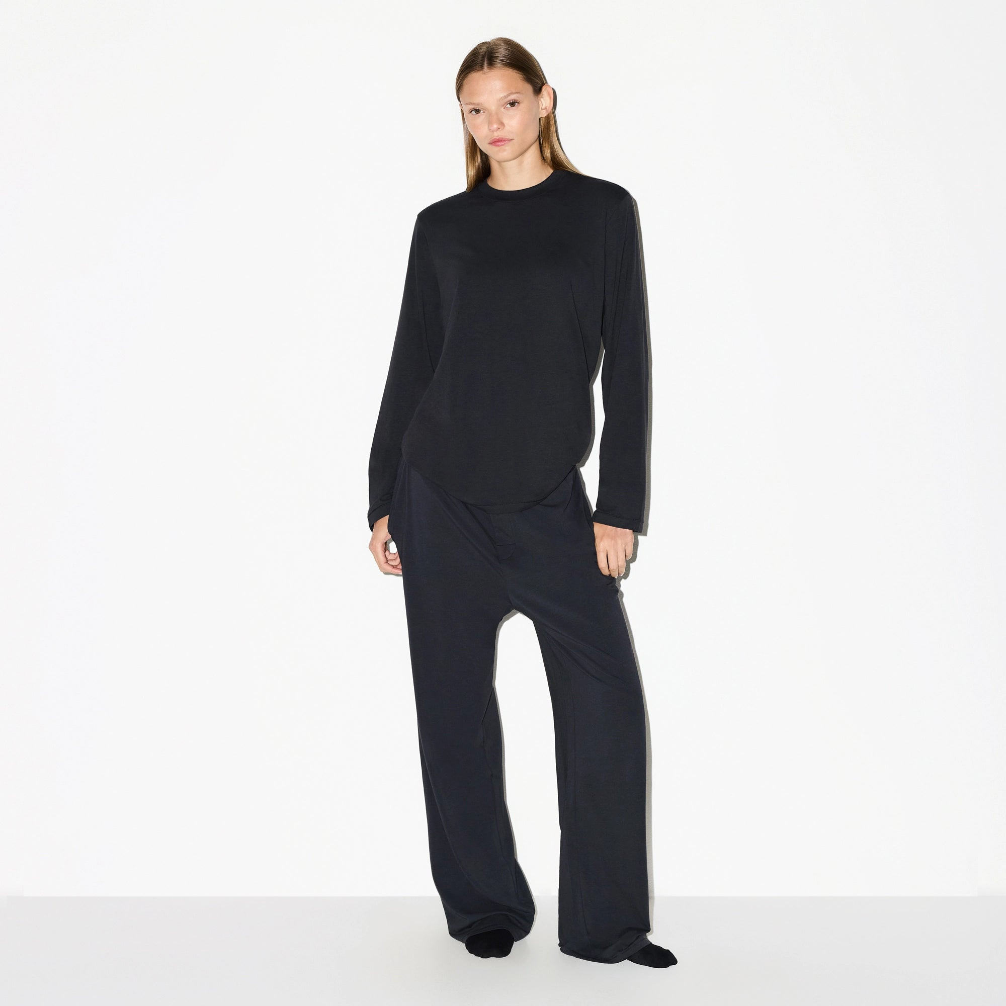 SKIMS Long Sleeve T-Shirt | Black | 2XS | Boyfriend | SKIMS (US)