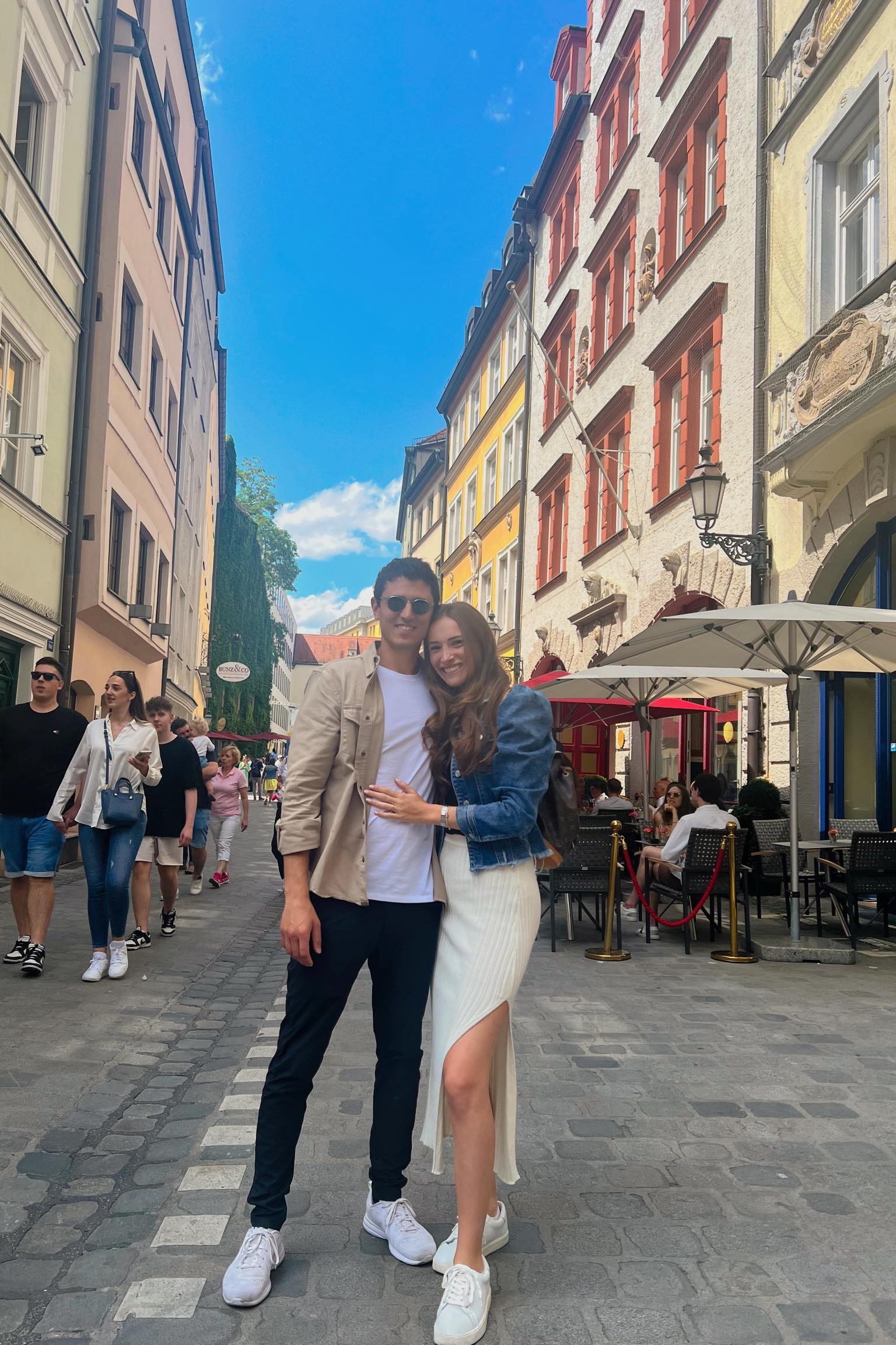 Skirt: small 
Shoes: size 10 (true to size) 


#LTKSeasonal #LTKFind #LTKeurope