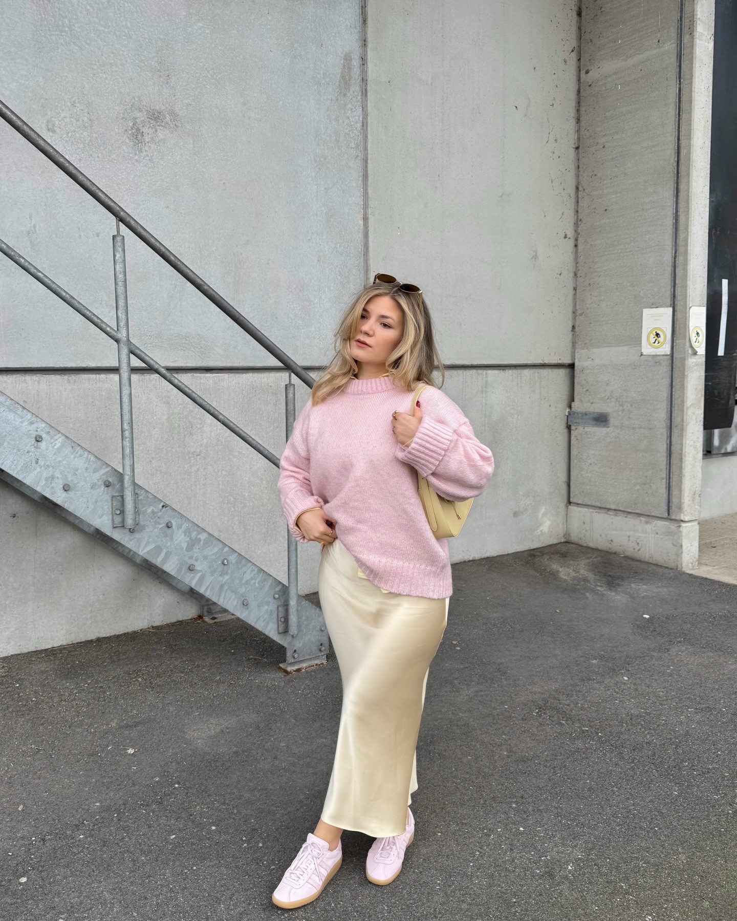 hello march 🌸💛 

#springstyle #springoutfitideas #march #springoutfit #fashionstyle