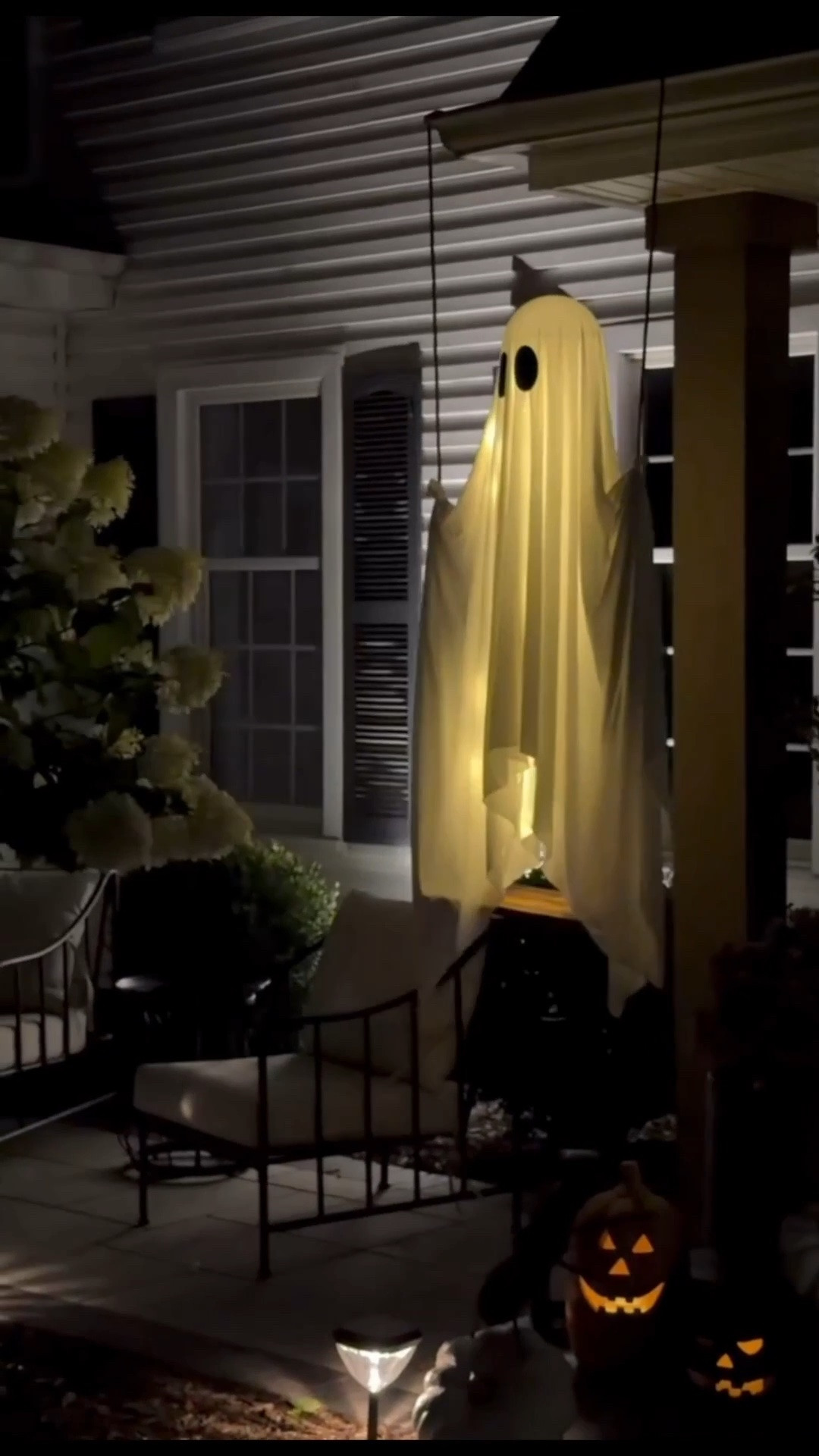 How cute!! I’m obsessed with this swinging ghost from Amazon! Affordable, perfect to hang from your roof or tree, and so fun for the kids!

#LTKHome #LTKSeasonal